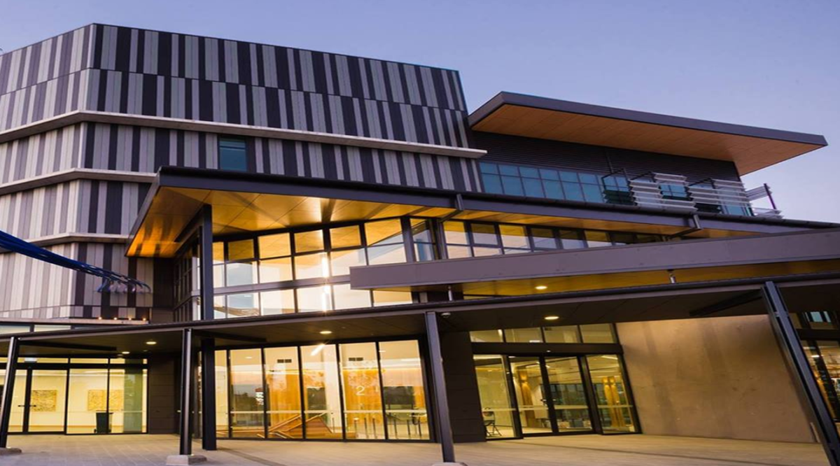 North Lakes Library